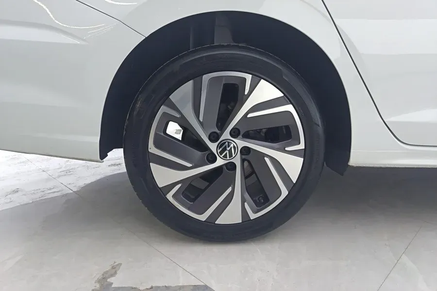 2023 Volkswagen Bora 1.2T 116HP L4 7DCT,autocango,china used car exporter,china ev exporter,chinese used car exporter,chinese used ev exporter