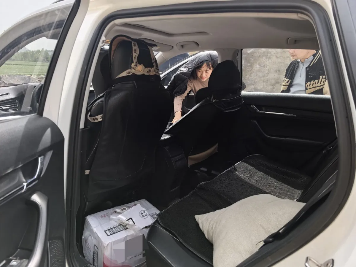 2020 Skoda Kamiq 1.5L 112HP L4 6AT,autocango,china used car exporter,china ev exporter,chinese used car exporter,chinese used ev exporter