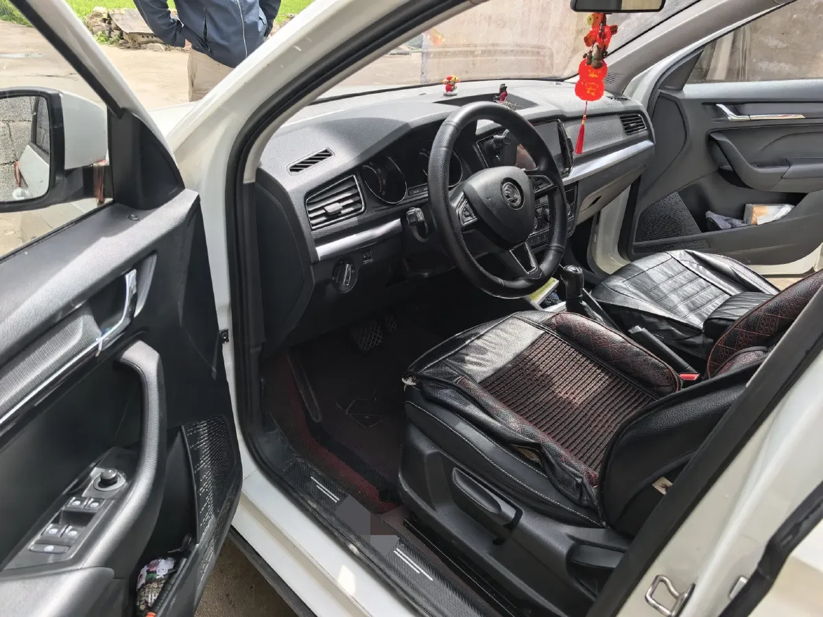 2020 Skoda Kamiq 1.5L 112HP L4 6AT,autocango,china used car exporter,china ev exporter,chinese used car exporter,chinese used ev exporter