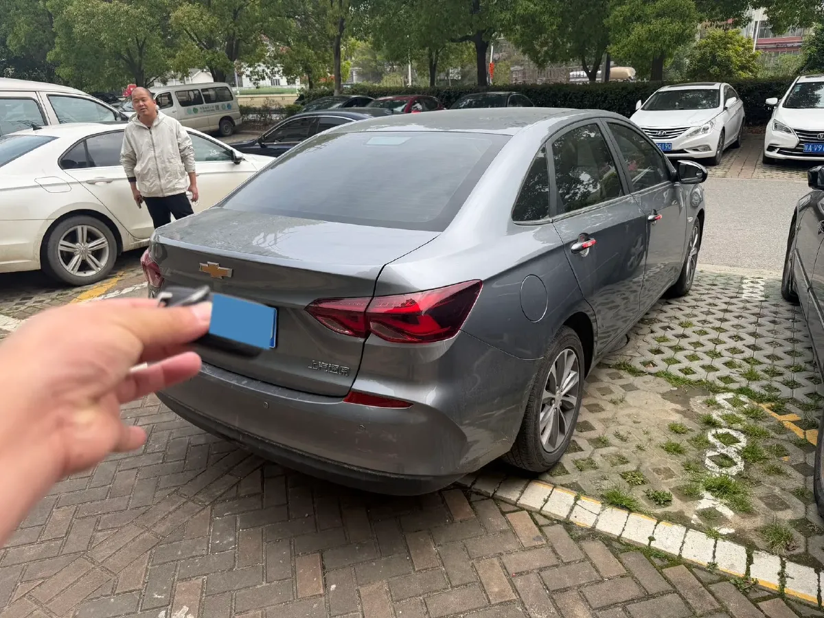 2022 Chevrolet Monza 1.5L 113HP L4 6AT,autocango,china used car exporter,china ev exporter,chinese used car exporter,chinese used ev exporter