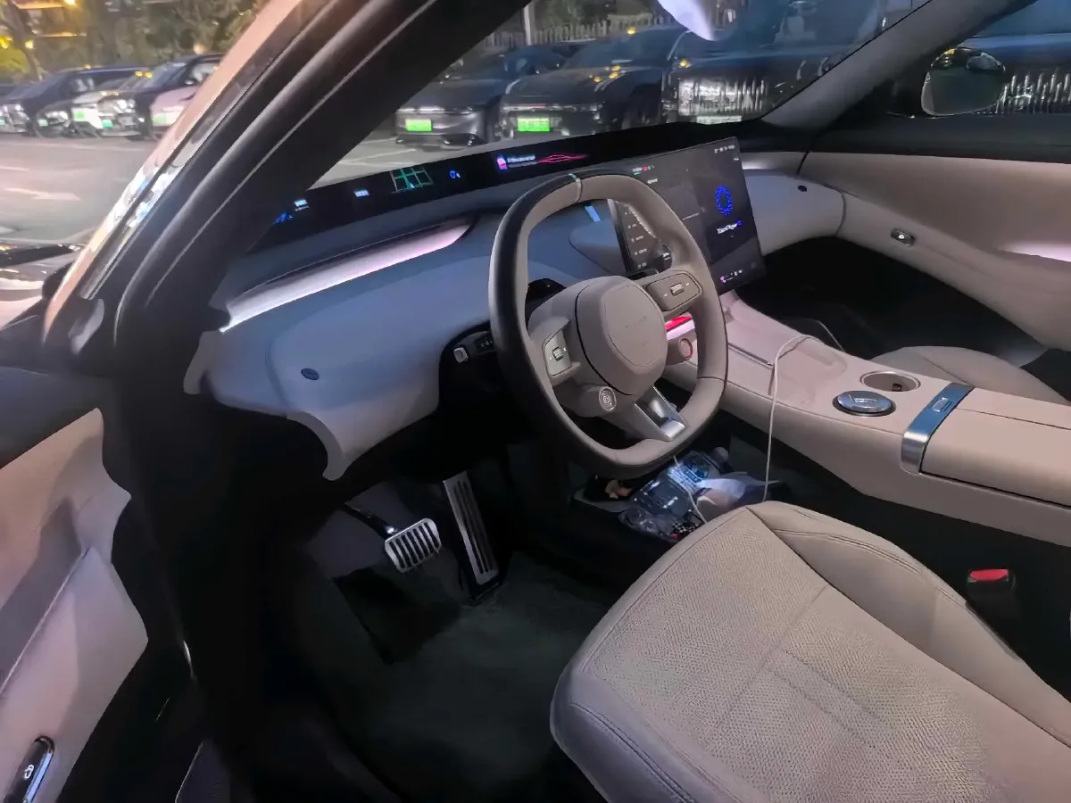 2025 MI YU7 BEV 101.7KWH,autocango,china used car exporter,china ev exporter,chinese used car exporter,chinese used ev exporter