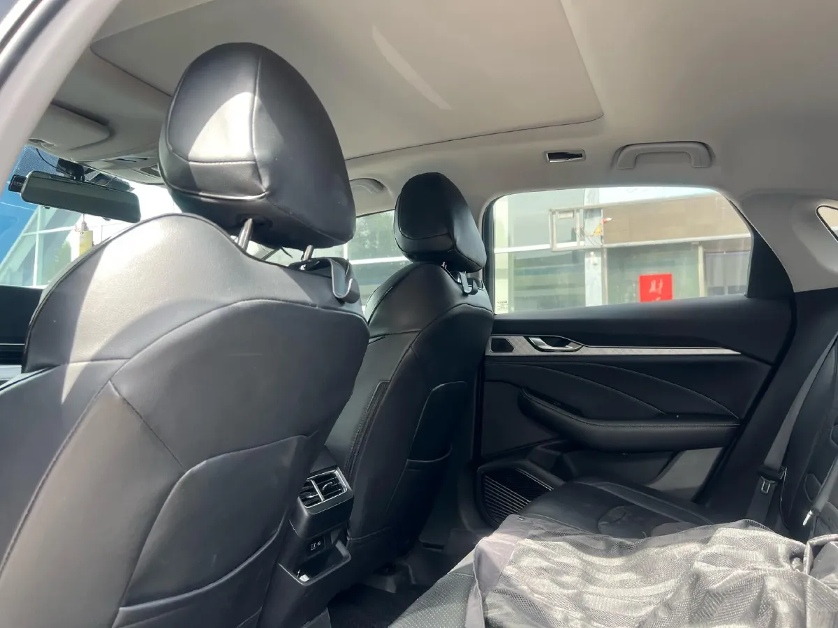 2021 Geely Preface 2.0T 190HP L4 7DCT,autocango,china used car exporter,china ev exporter,chinese used car exporter,chinese used ev exporter