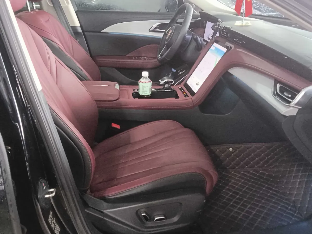 2024 HongQi H5 2.0T 224HP L4 8AT,autocango,china used car exporter,china ev exporter,chinese used car exporter,chinese used ev exporter