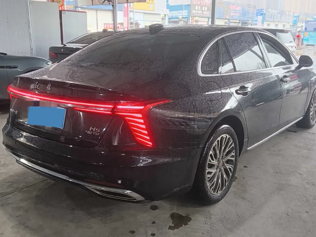 2024 HongQi H5 2.0T 224HP L4 8AT,autocango,china used car exporter,china ev exporter,chinese used car exporter,chinese used ev exporter