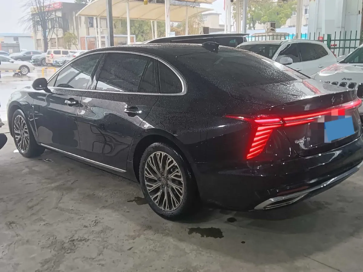 2024 HongQi H5 2.0T 224HP L4 8AT,autocango,china used car exporter,china ev exporter,chinese used car exporter,chinese used ev exporter