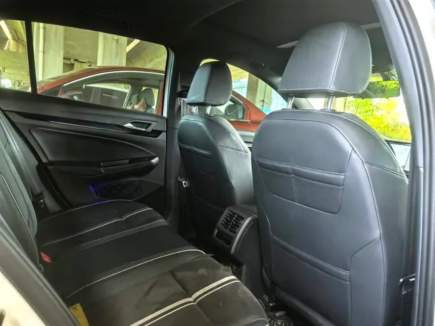 2023 Volkswagen Golf 1.4T 150HP L4 7DCT,autocango,china used car exporter,china ev exporter,chinese used car exporter,chinese used ev exporter