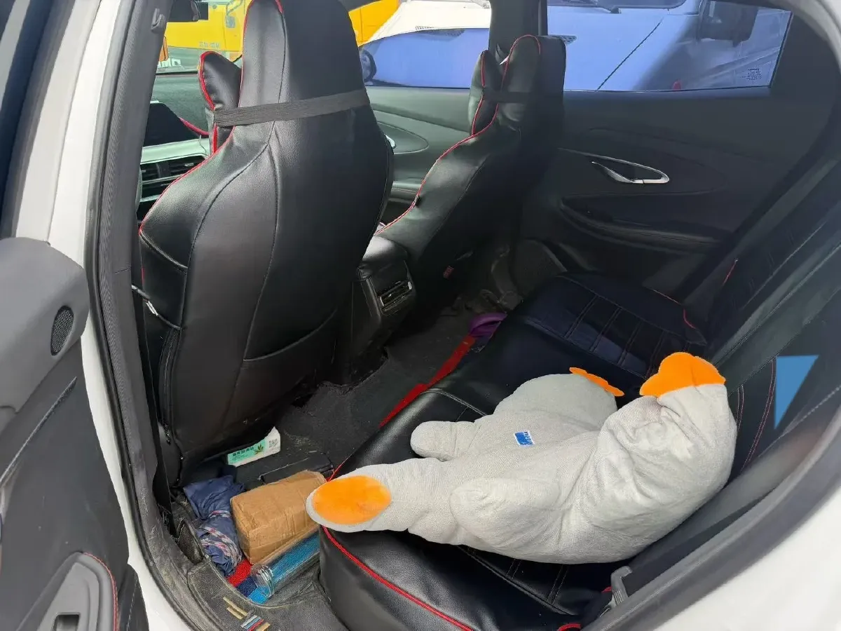 2022 ChangAn UNI-T 1.5T 188HP L4 7DCT,autocango,china used car exporter,china ev exporter,chinese used car exporter,chinese used ev exporter