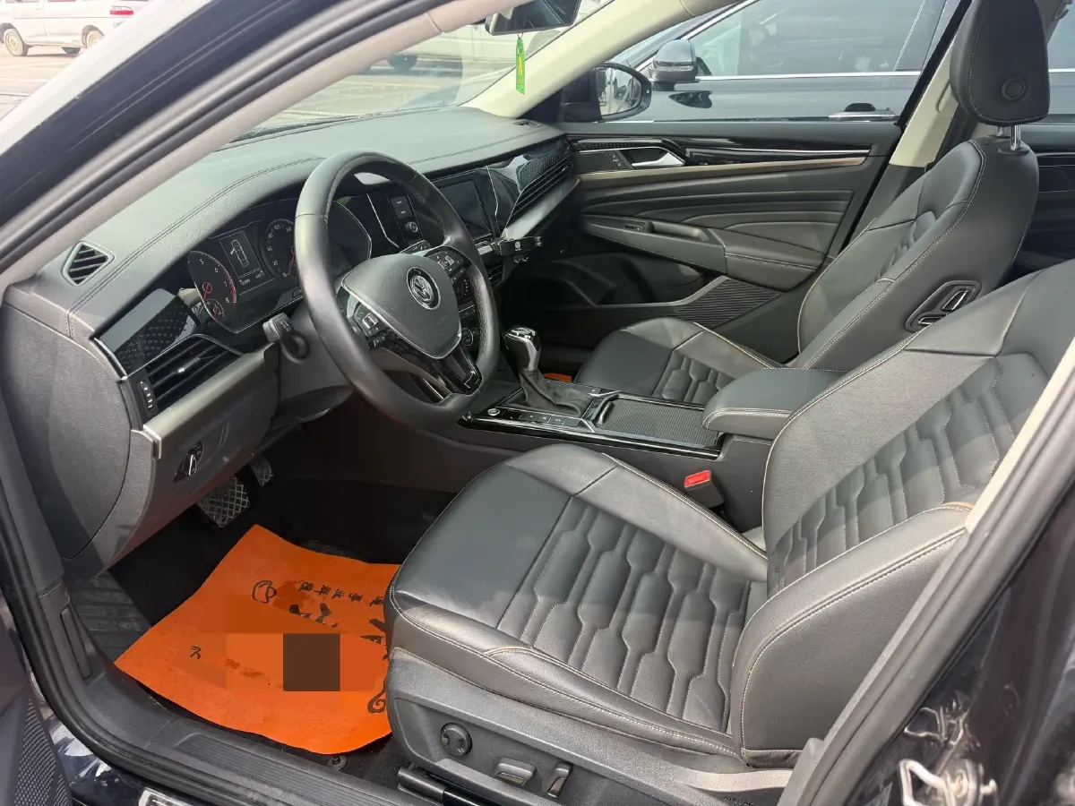 2019 Skoda Kodiak 2.0T 186HP L4 7DCT,autocango,china used car exporter,china ev exporter,chinese used car exporter,chinese used ev exporter