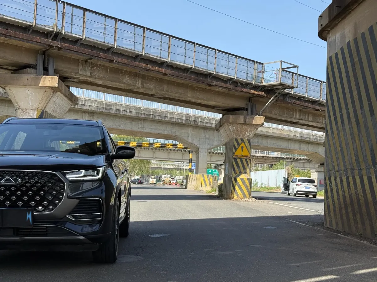 2022 Chery Tiggo 8 Plus 1.6T 197HP L4 7DCT,autocango,china used car exporter,china ev exporter,chinese used car exporter,chinese used ev exporter