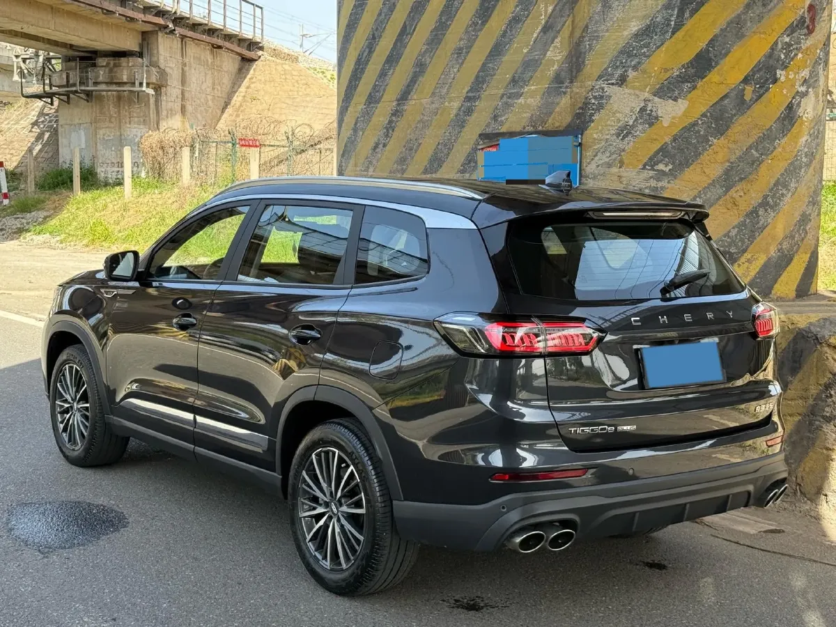 2022 Chery Tiggo 8 Plus 1.6T 197HP L4 7DCT,autocango,china used car exporter,china ev exporter,chinese used car exporter,chinese used ev exporter