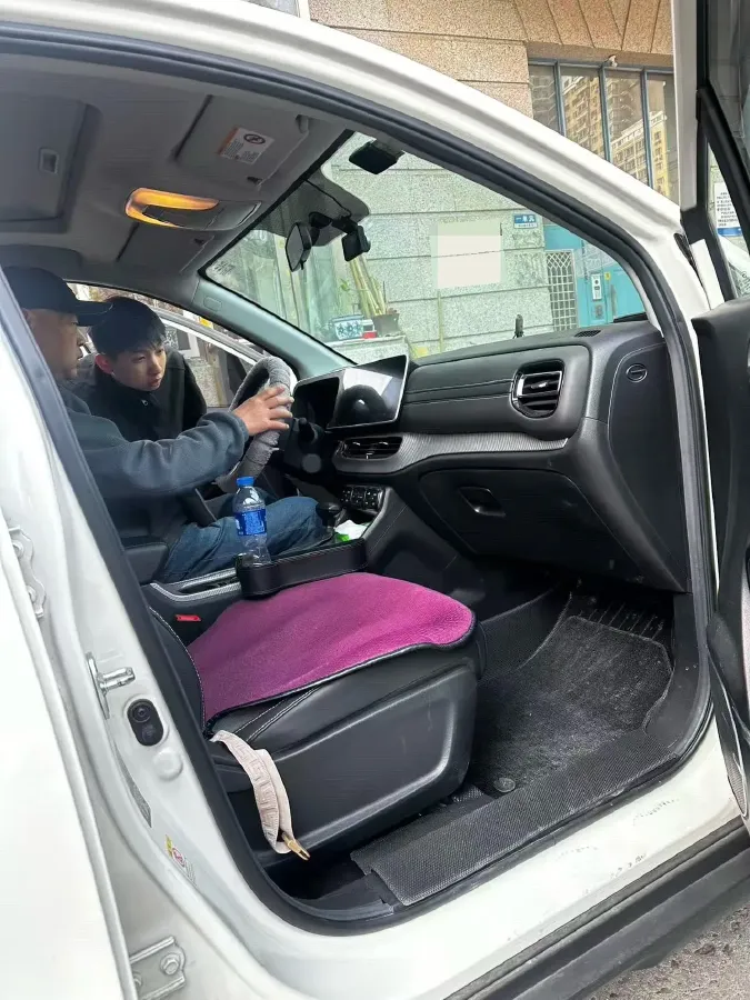 2021 GAC Trumpchi GS3 1.5T 169HP L4 6AT,autocango,china used car exporter,china ev exporter,chinese used car exporter,chinese used ev exporter