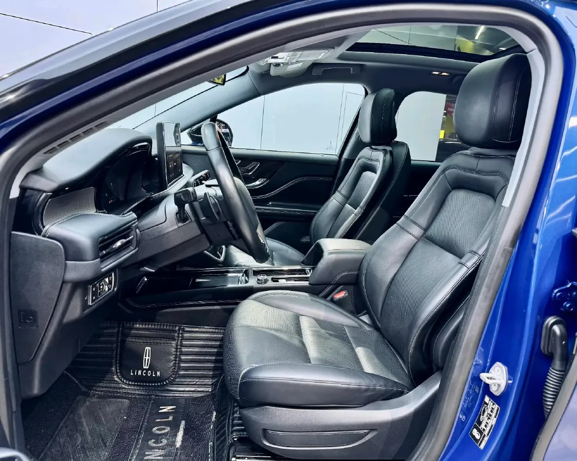 2021 Lincoln Corsair 2.0T 245HP L4 8AT,autocango,china used car exporter,china ev exporter,chinese used car exporter,chinese used ev exporter