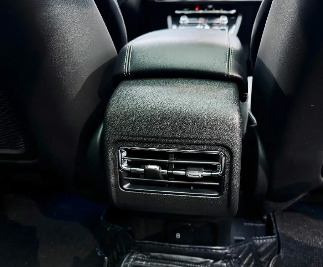 2021 Lincoln Corsair 2.0T 245HP L4 8AT,autocango,china used car exporter,china ev exporter,chinese used car exporter,chinese used ev exporter