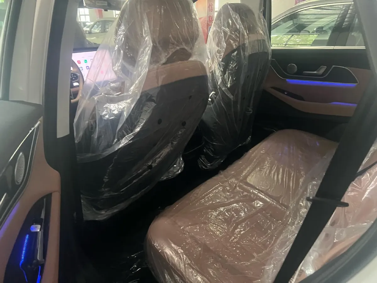 2024 Geely Monjaro 2.0T 218HP L4 7DCT,autocango,china used car exporter,china ev exporter,chinese used car exporter,chinese used ev exporter