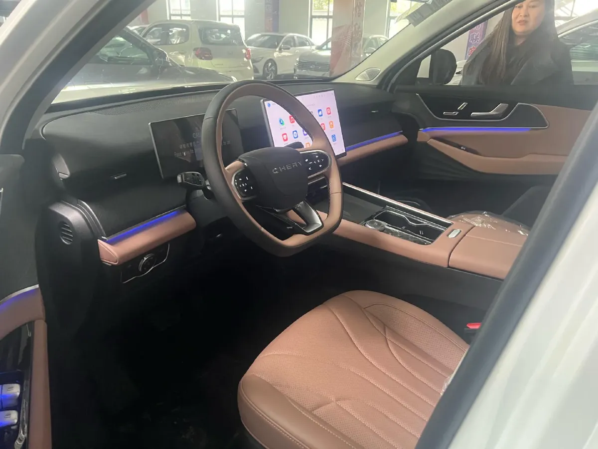 2024 Geely Monjaro 2.0T 218HP L4 7DCT,autocango,china used car exporter,china ev exporter,chinese used car exporter,chinese used ev exporter