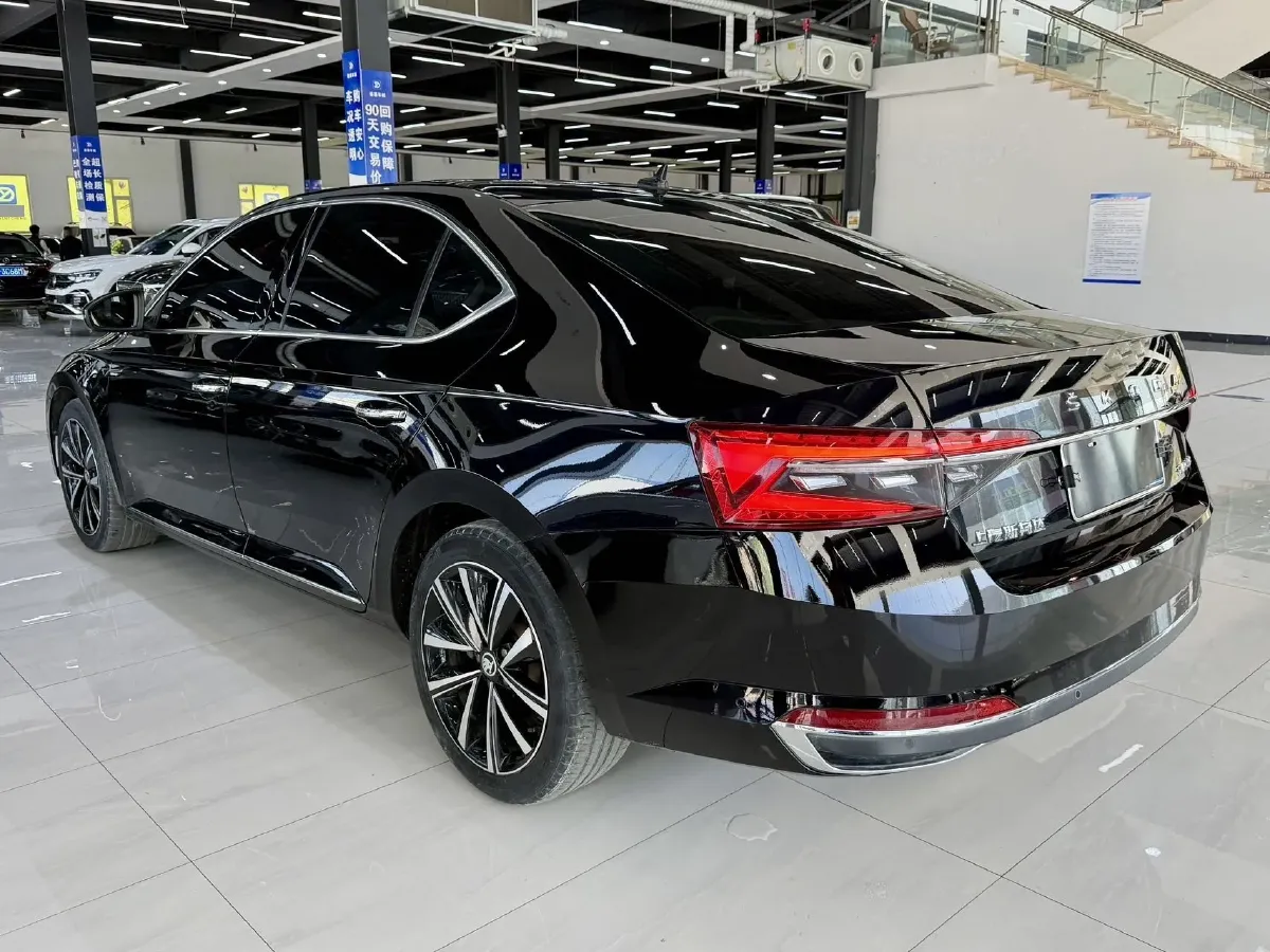 2022 Skoda Superb 1.4T 150HP L4 7DCT,autocango,china used car exporter,china ev exporter,chinese used car exporter,chinese used ev exporter