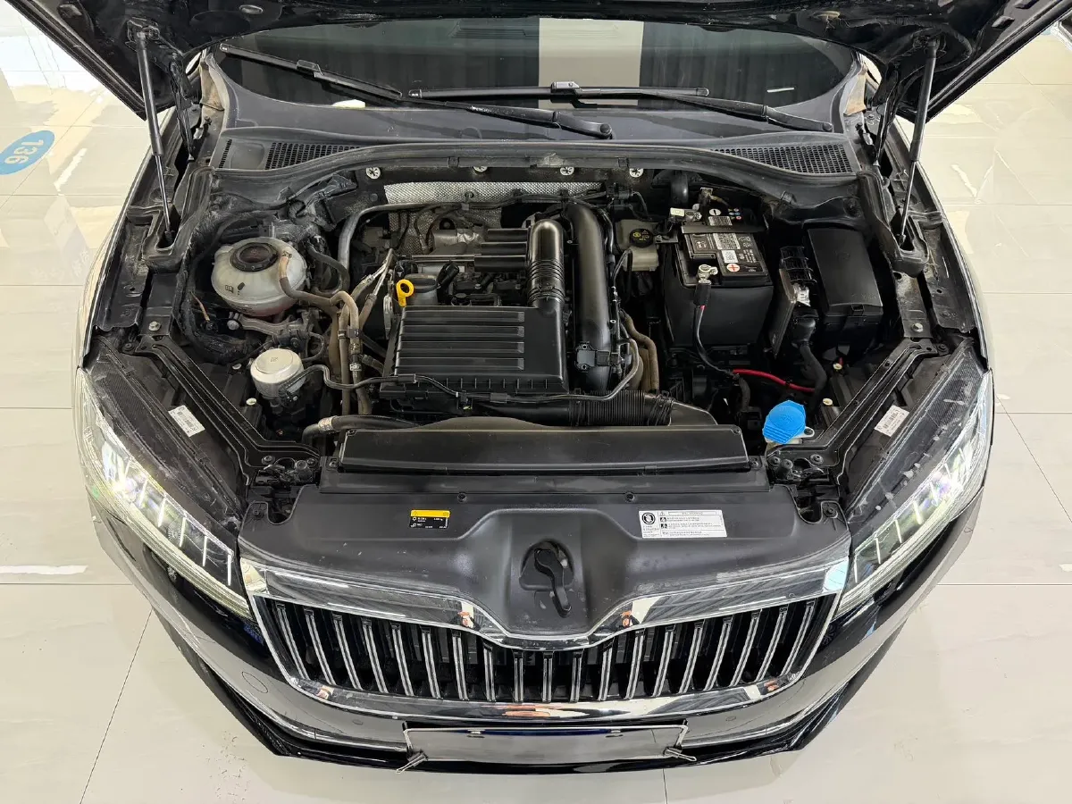 2022 Skoda Superb 1.4T 150HP L4 7DCT,autocango,china used car exporter,china ev exporter,chinese used car exporter,chinese used ev exporter