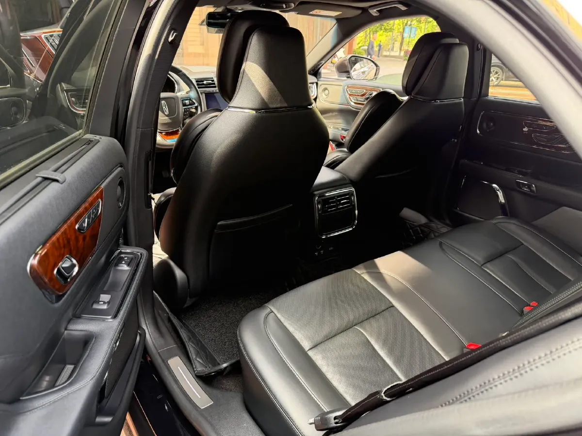 2020 Lincoln Continental 2.0T 241HP L4 6AT,autocango,china used car exporter,china ev exporter,chinese used car exporter,chinese used ev exporter