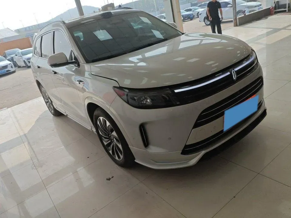 2024 AITO AITO M7 1.5T 152HP L4 REEV 40KWH,autocango,china used car exporter,china ev exporter,chinese used car exporter,chinese used ev exporter