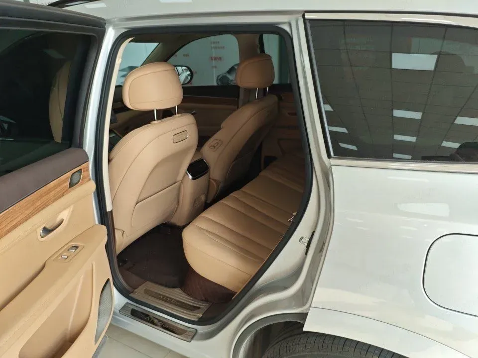 2024 AITO AITO M7 1.5T 152HP L4 REEV 40KWH,autocango,china used car exporter,china ev exporter,chinese used car exporter,chinese used ev exporter