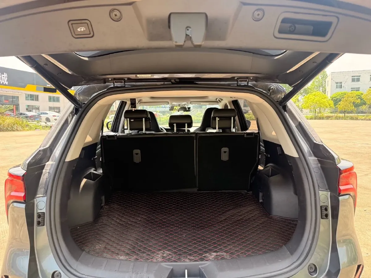 2020 ChangAn CS75 Plus 2.0T 233HP L4 8AT,autocango,china used car exporter,china ev exporter,chinese used car exporter,chinese used ev exporter