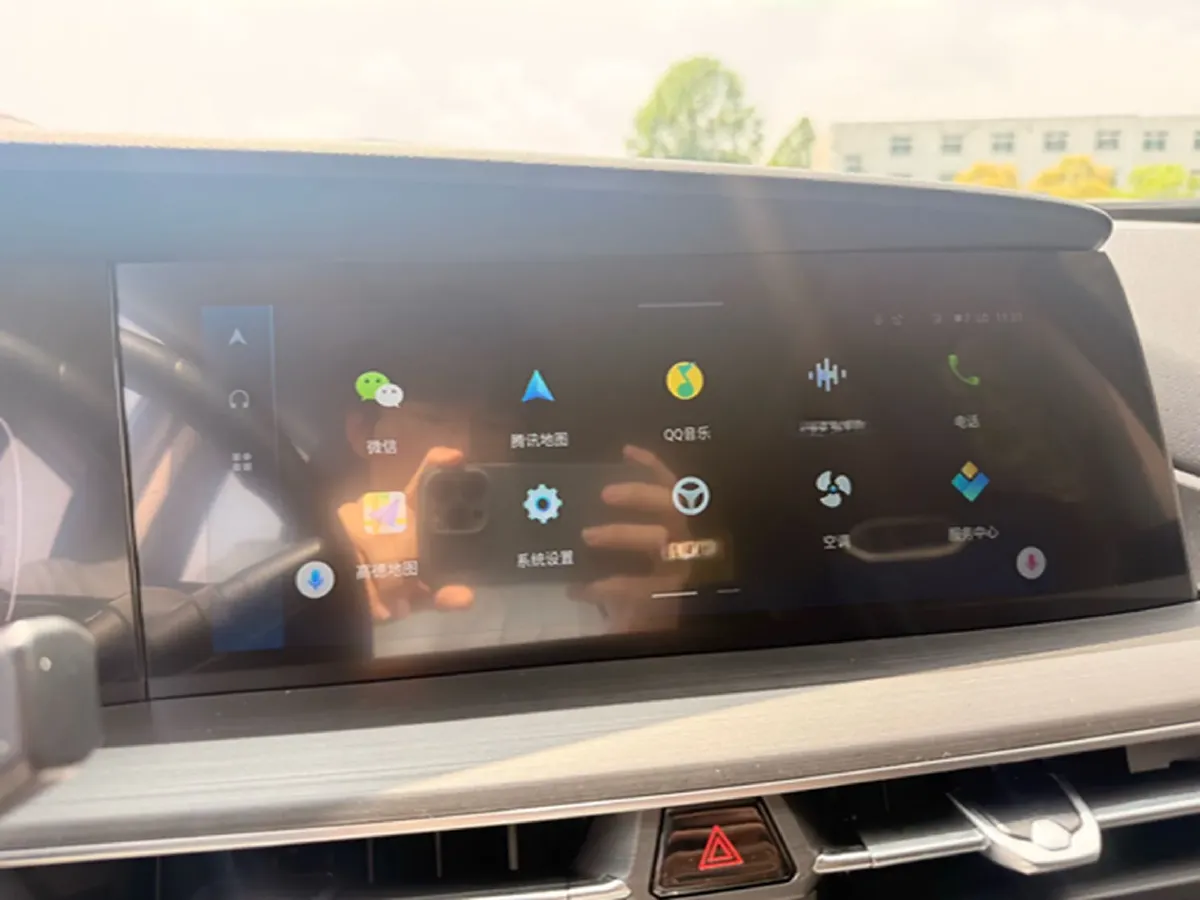 2020 ChangAn CS75 Plus 2.0T 233HP L4 8AT,autocango,china used car exporter,china ev exporter,chinese used car exporter,chinese used ev exporter