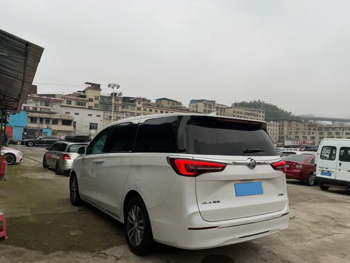 2023 Buick GL8 2.0T 237HP L4 9AT,autocango,china used car exporter,china ev exporter,chinese used car exporter,chinese used ev exporter