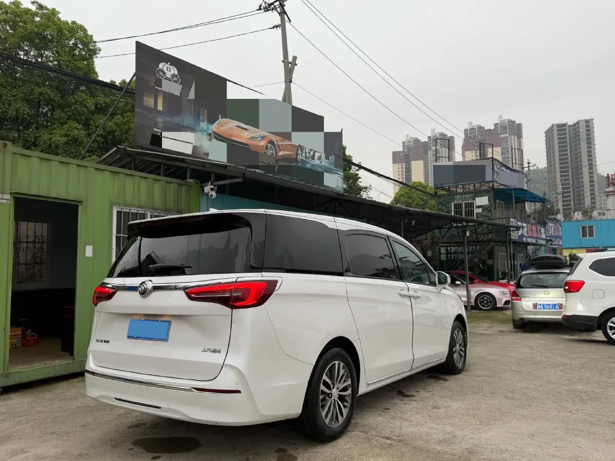 2023 Buick GL8 2.0T 237HP L4 9AT,autocango,china used car exporter,china ev exporter,chinese used car exporter,chinese used ev exporter