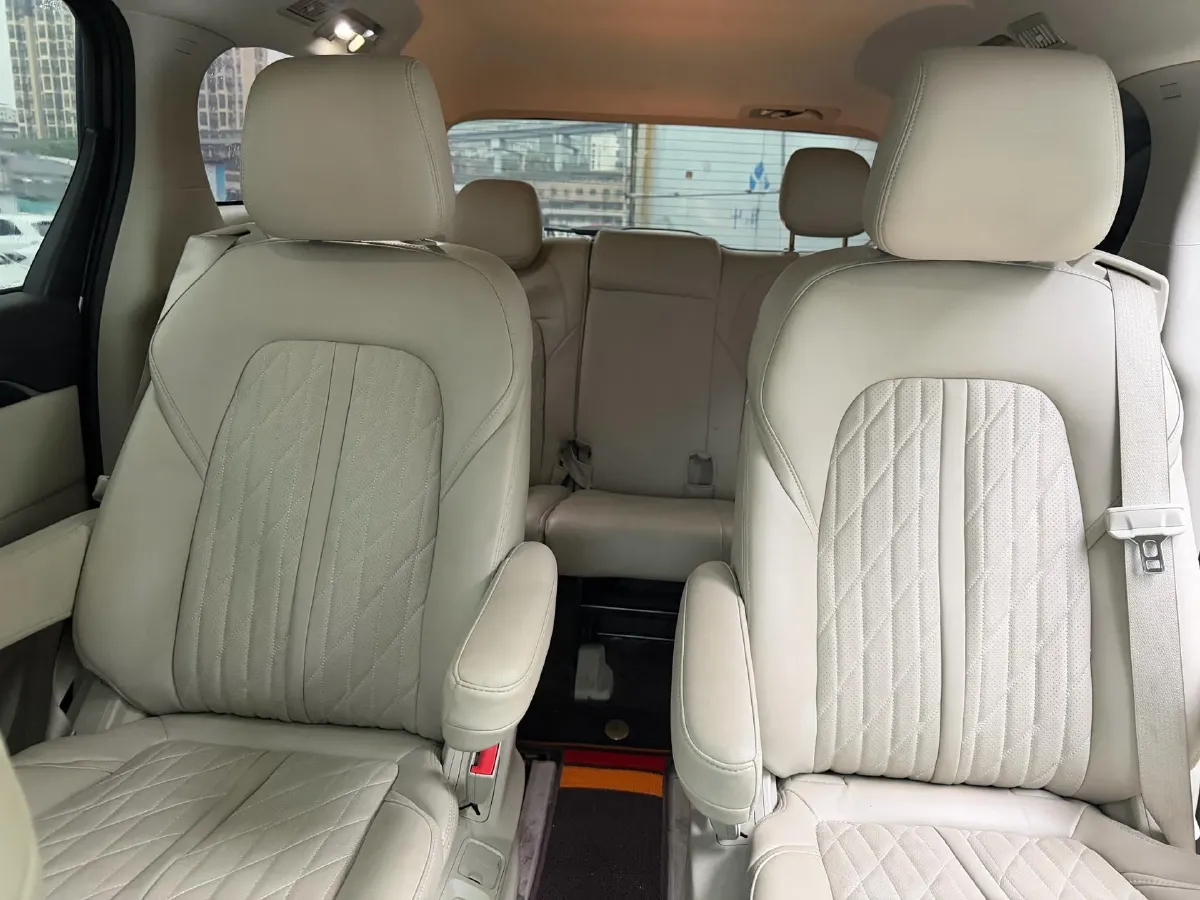 2023 Buick GL8 2.0T 237HP L4 9AT,autocango,china used car exporter,china ev exporter,chinese used car exporter,chinese used ev exporter