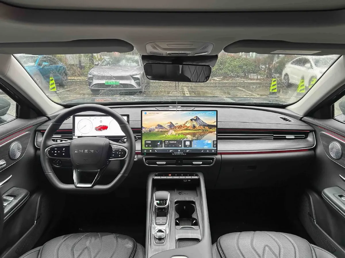 2025 Chery Arrizo 8 Pro 1.6T 197HP L4 7DCT,autocango,china used car exporter,china ev exporter,chinese used car exporter,chinese used ev exporter