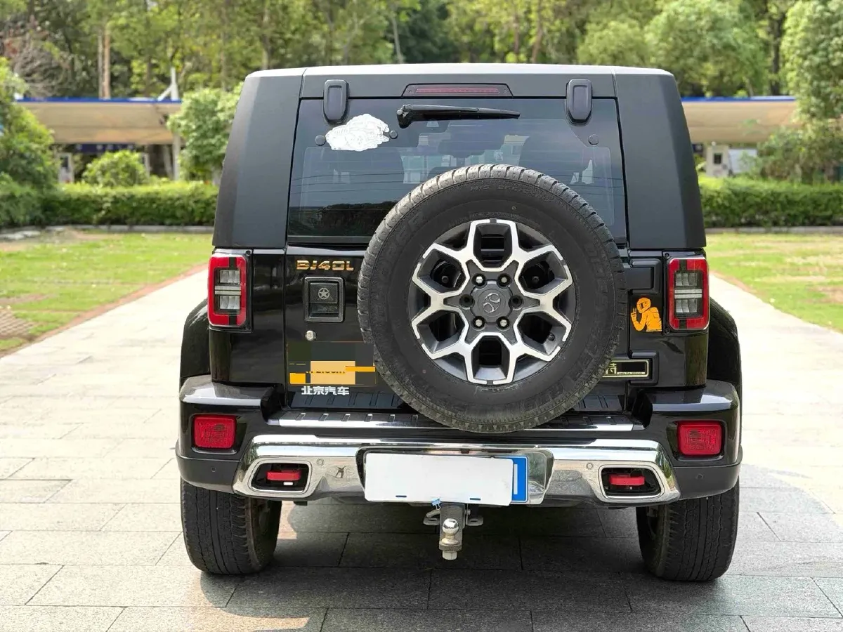 2024 Beijing BJ40 2.0T 224HP L4 8AT,autocango,china used car exporter,china ev exporter,chinese used car exporter,chinese used ev exporter