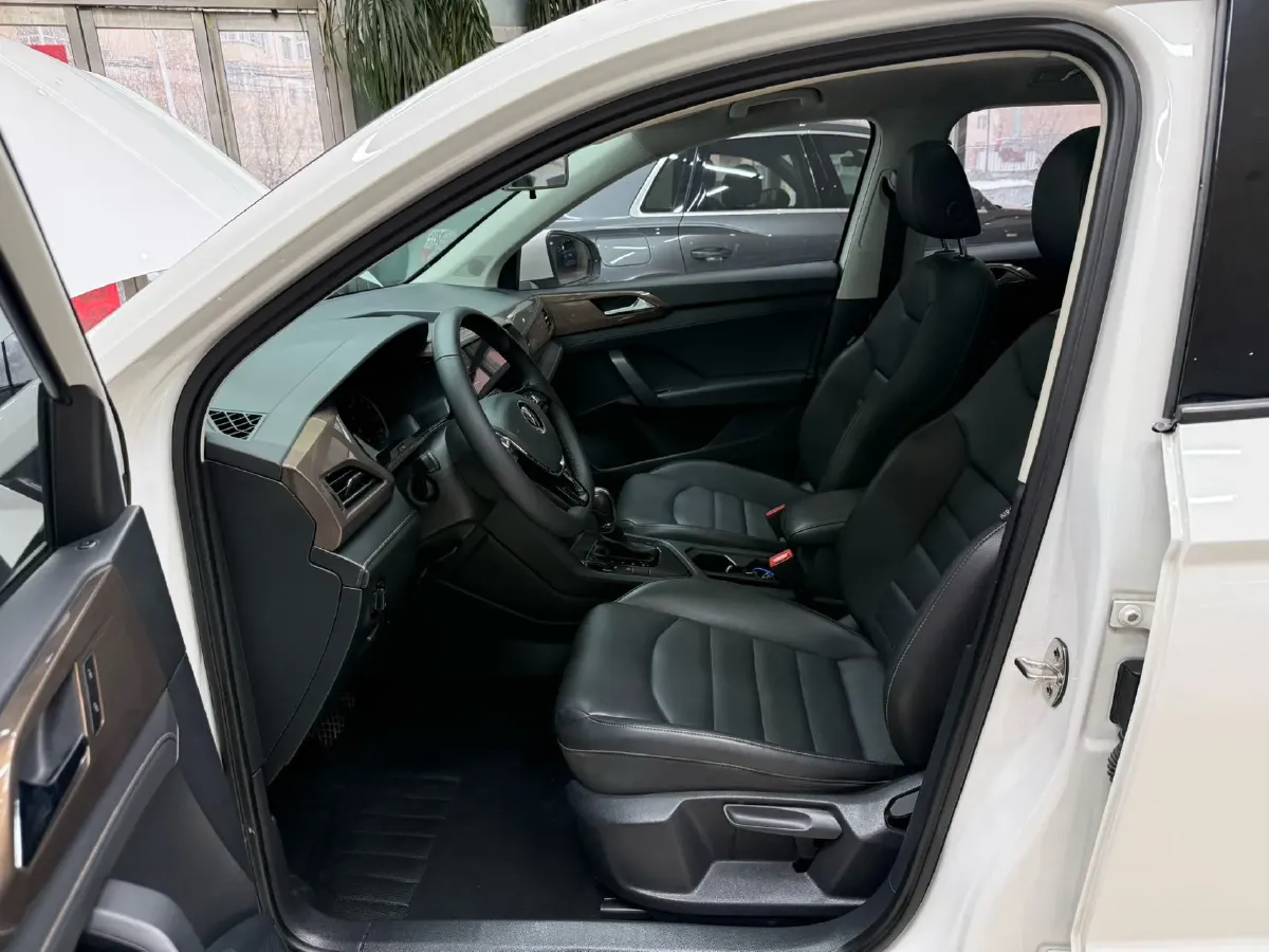 2021 Volkswagen Tharu 1.4T 150HP L4 7DCT,autocango,china used car exporter,china ev exporter,chinese used car exporter,chinese used ev exporter