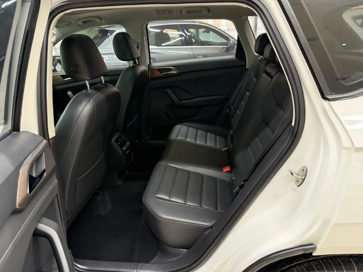 2021 Volkswagen Tharu 1.4T 150HP L4 7DCT,autocango,china used car exporter,china ev exporter,chinese used car exporter,chinese used ev exporter