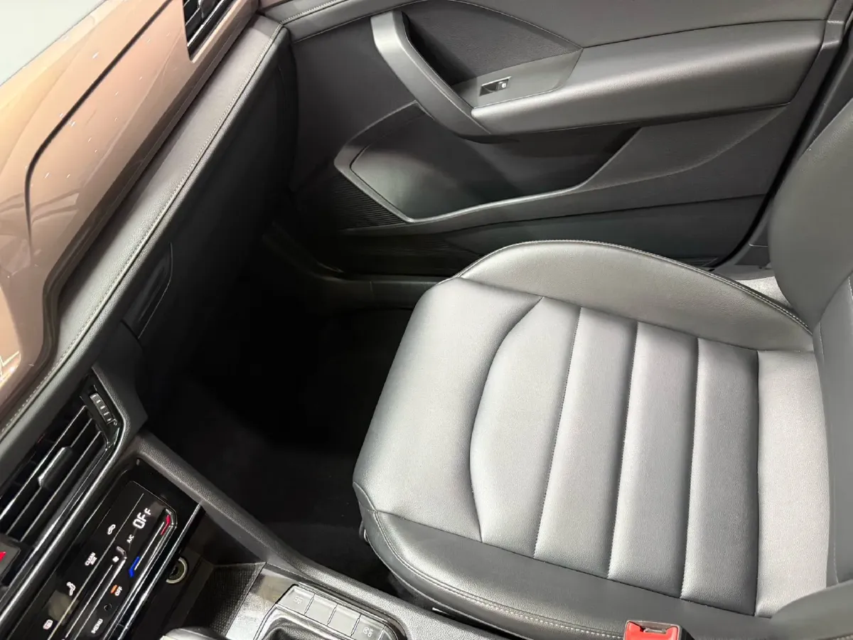 2021 Volkswagen Tharu 1.4T 150HP L4 7DCT,autocango,china used car exporter,china ev exporter,chinese used car exporter,chinese used ev exporter