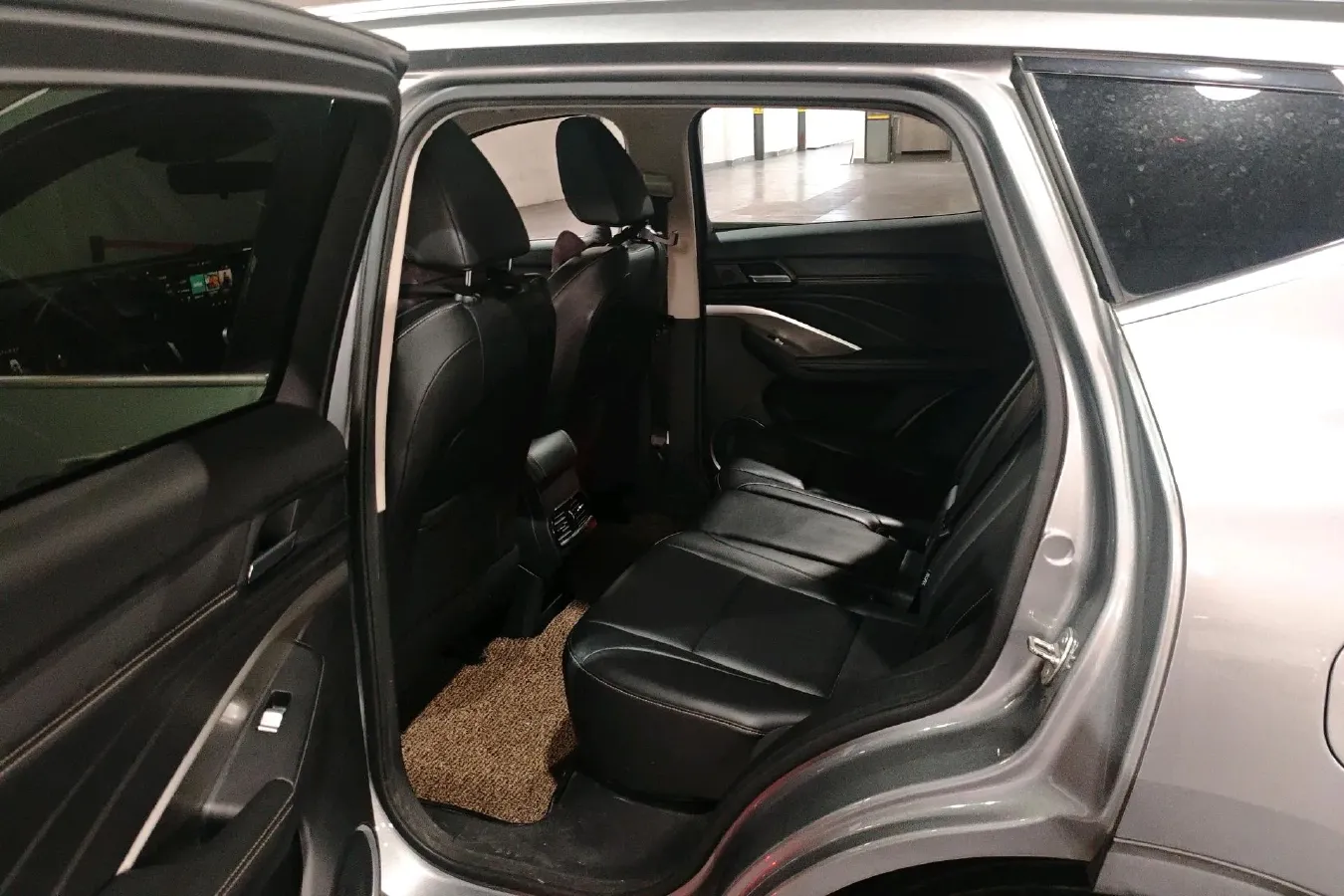 2020 WEY VV6 2.0T 227HP L4 7DCT,autocango,china used car exporter,china ev exporter,chinese used car exporter,chinese used ev exporter