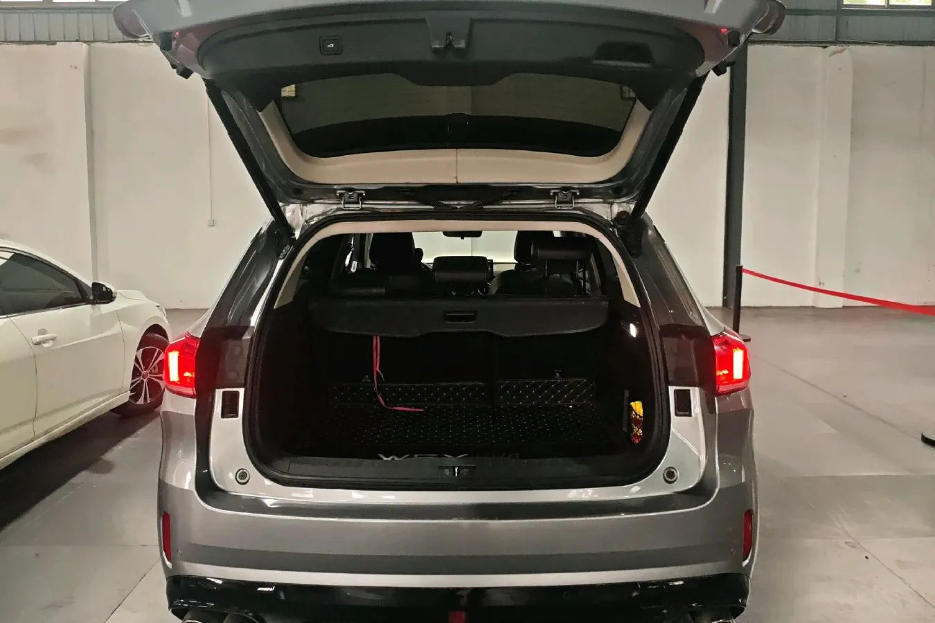 2020 WEY VV6 2.0T 227HP L4 7DCT,autocango,china used car exporter,china ev exporter,chinese used car exporter,chinese used ev exporter