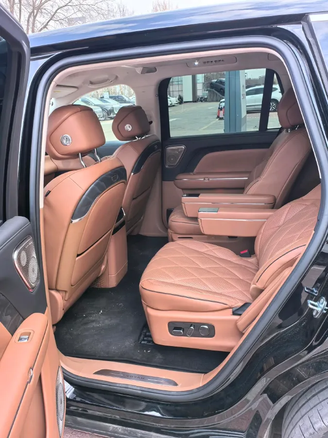 2026 Voyah 9L 1.5T 150HP L4 PHEV,autocango,china used car exporter,china ev exporter,chinese used car exporter,chinese used ev exporter