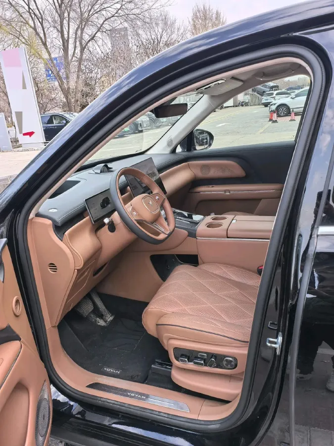 2026 Voyah 9L 1.5T 150HP L4 PHEV,autocango,china used car exporter,china ev exporter,chinese used car exporter,chinese used ev exporter