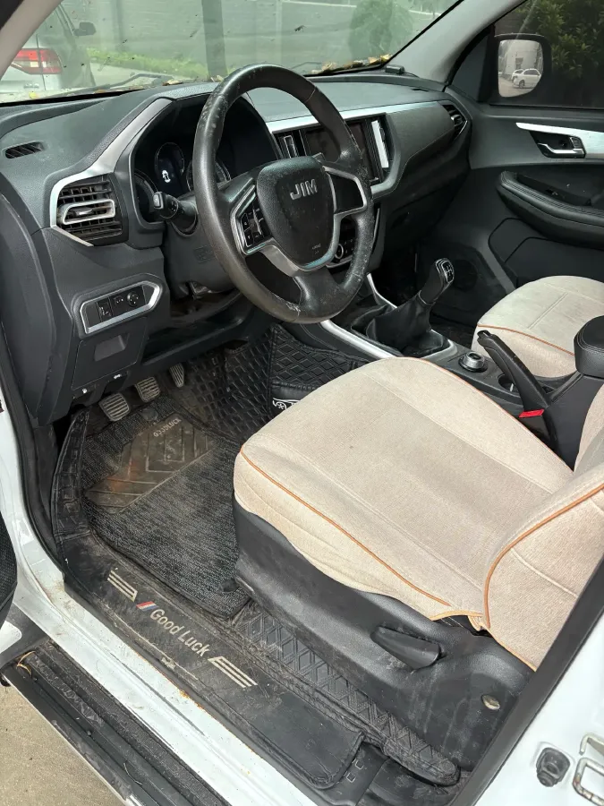 2022 Isuzu RE-MAX Jim 2.8T 120HP L4 5MT,autocango,china used car exporter,china ev exporter,chinese used car exporter,chinese used ev exporter