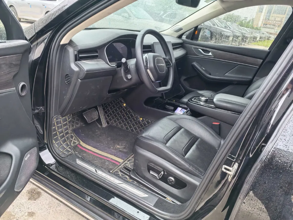 2021 SERES SF5 Range Extended 112HP REEV 35KWH,autocango,china used car exporter,china ev exporter,chinese used car exporter,chinese used ev exporter