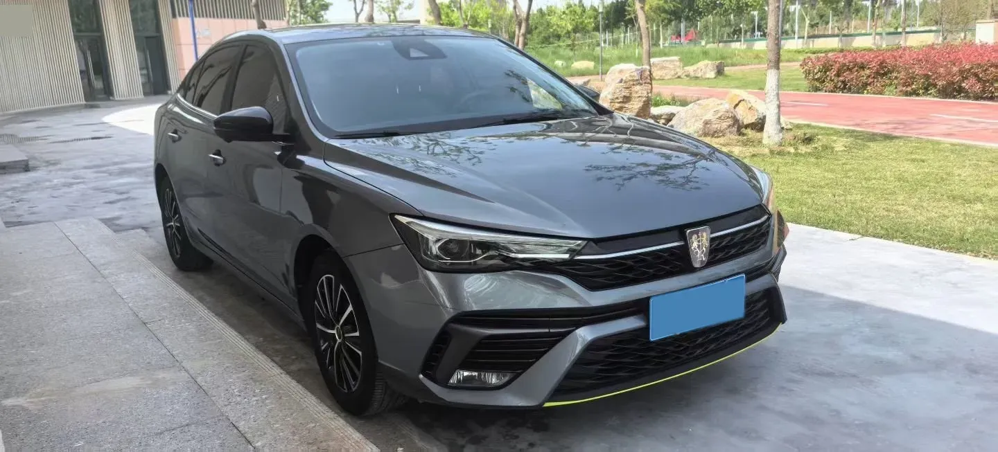 2021 Roewe i5 1.5L 120HP L4 CVT,autocango,china used car exporter,china ev exporter,chinese used car exporter,chinese used ev exporter