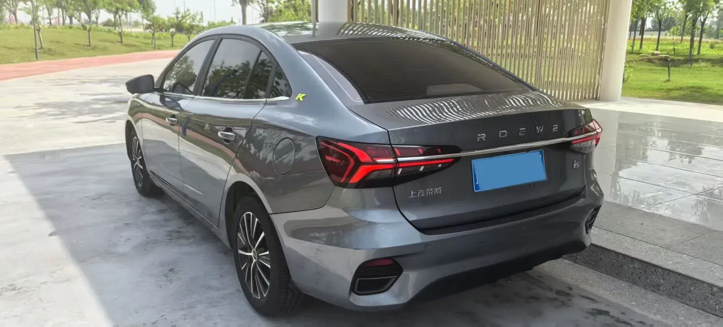 2021 Roewe i5 1.5L 120HP L4 CVT,autocango,china used car exporter,china ev exporter,chinese used car exporter,chinese used ev exporter