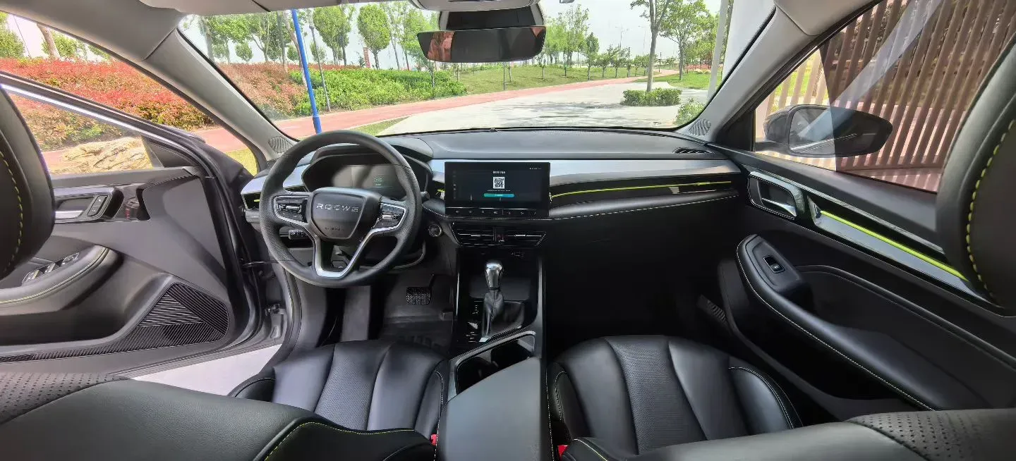 2021 Roewe i5 1.5L 120HP L4 CVT,autocango,china used car exporter,china ev exporter,chinese used car exporter,chinese used ev exporter