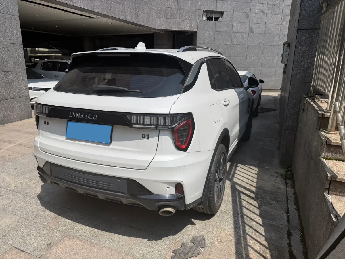 2021 LYNK&CO 01 2.0T 218HP L4 8AT,autocango,china used car exporter,china ev exporter,chinese used car exporter,chinese used ev exporter