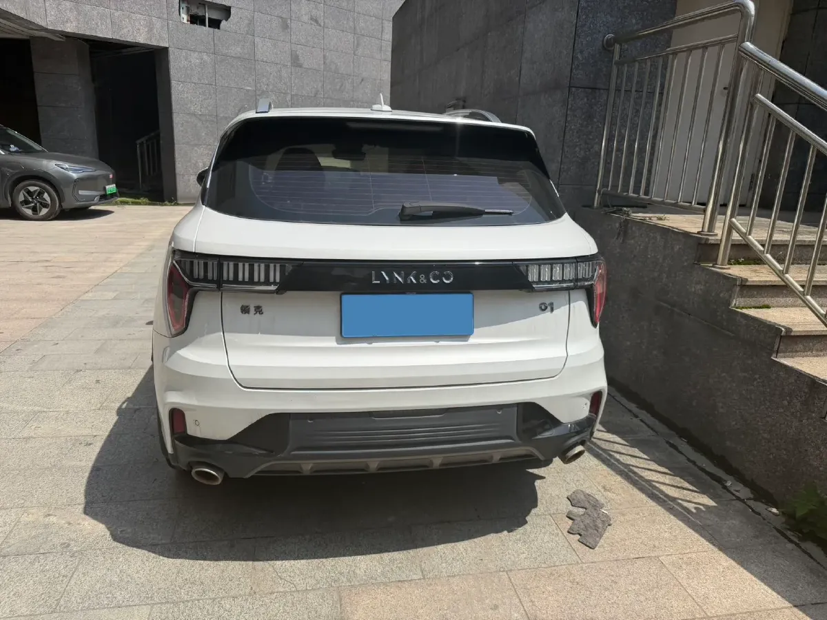 2021 LYNK&CO 01 2.0T 218HP L4 8AT,autocango,china used car exporter,china ev exporter,chinese used car exporter,chinese used ev exporter