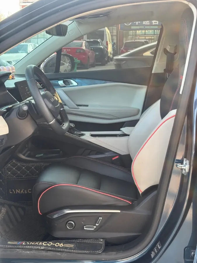 2020 LYNK&CO 06 1.5T 177HP L3 7DCT,autocango,china used car exporter,china ev exporter,chinese used car exporter,chinese used ev exporter