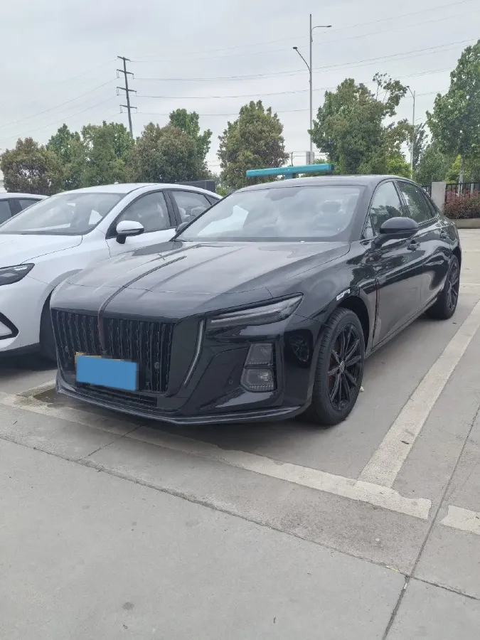 2025 HongQi H5 1.5T 169HP L4 7DCT,autocango,china used car exporter,china ev exporter,chinese used car exporter,chinese used ev exporter