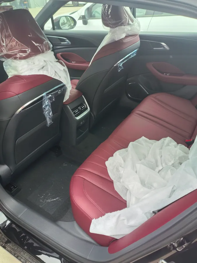 2025 HongQi H5 1.5T 169HP L4 7DCT,autocango,china used car exporter,china ev exporter,chinese used car exporter,chinese used ev exporter