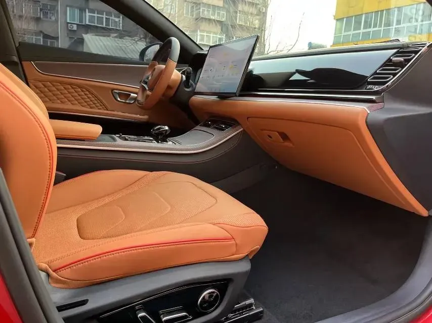 2022 Volkswagen Tiguan L 2.0T 186HP L4 7DCT,autocango,china used car exporter,china ev exporter,chinese used car exporter,chinese used ev exporter