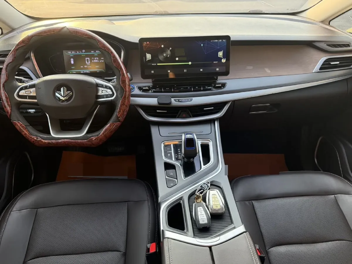 2021 Livan Maple 80v BEV 53KWH,autocango,china used car exporter,china ev exporter,chinese used car exporter,chinese used ev exporter